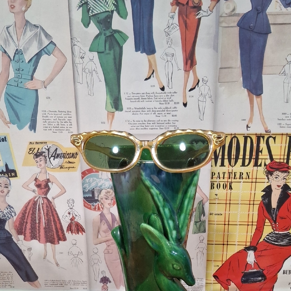 🔥 3/$30 🔥CABANA 60s Vintage Sunglasses /Green Lens